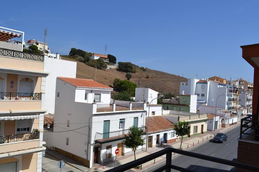 Precioso Apartamento En Primera Linea De Playa En Caleta De Velez Exterior photo