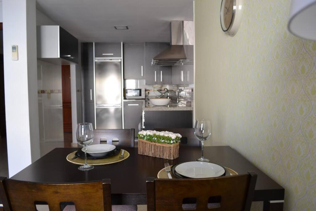 Precioso Apartamento En Primera Linea De Playa En Caleta De Velez Exterior photo